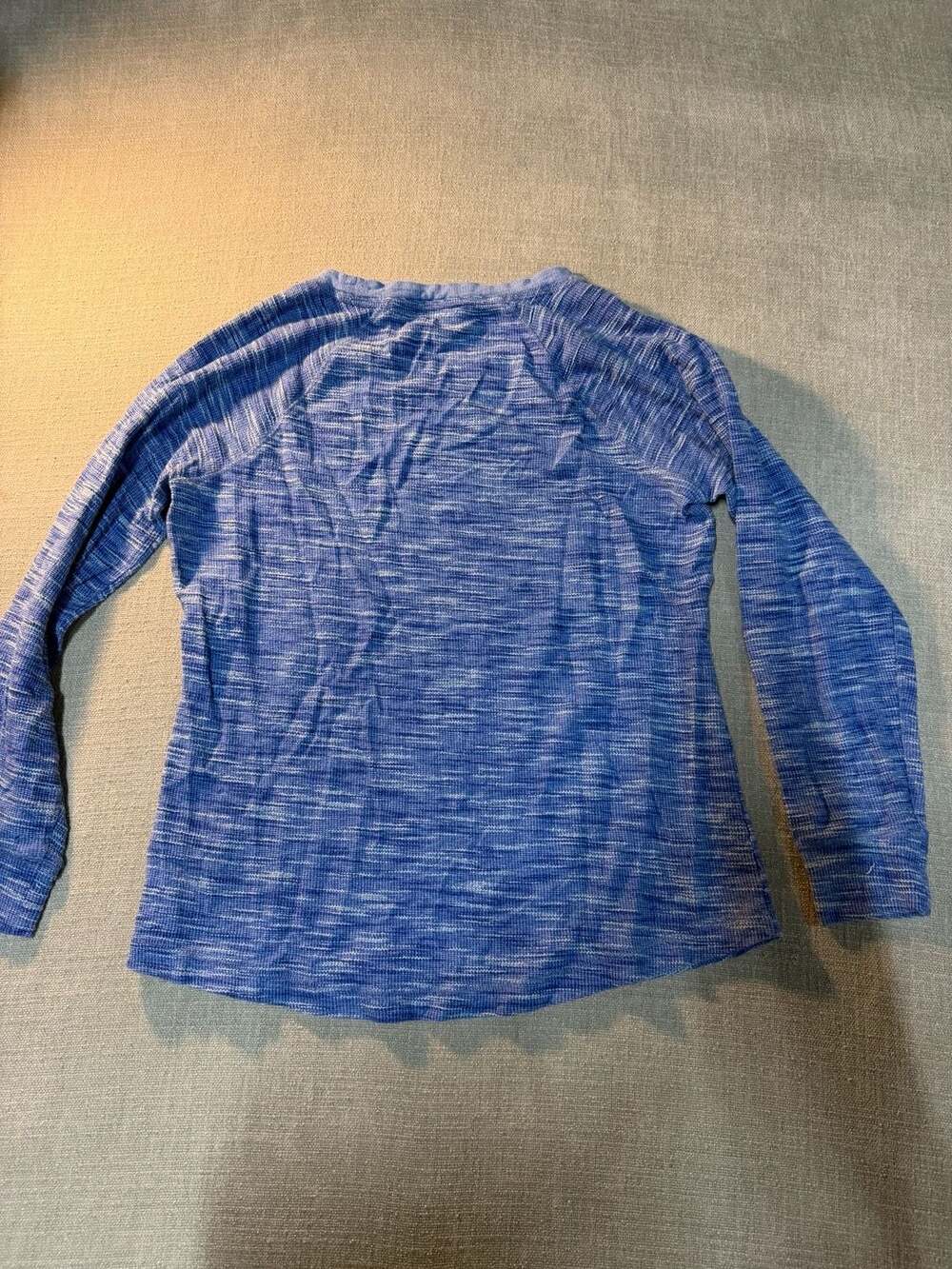 L.L.Bean Blue Space-Dyed Long Sleeve Pullover Shirt Size M - Picture 6 of 6